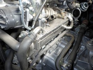 P0401 EGRシステム流量不足 警告灯が点灯したCX-5のエンジンドライアイス洗浄